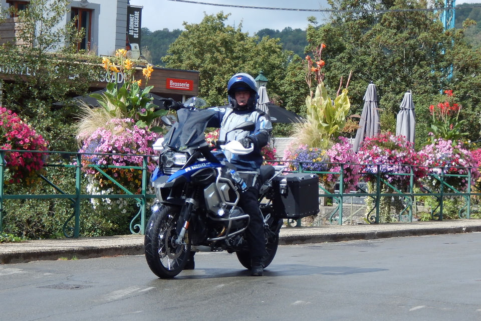 Motorrijbewijspoint Winterswijk examengarantie AVB en AVD